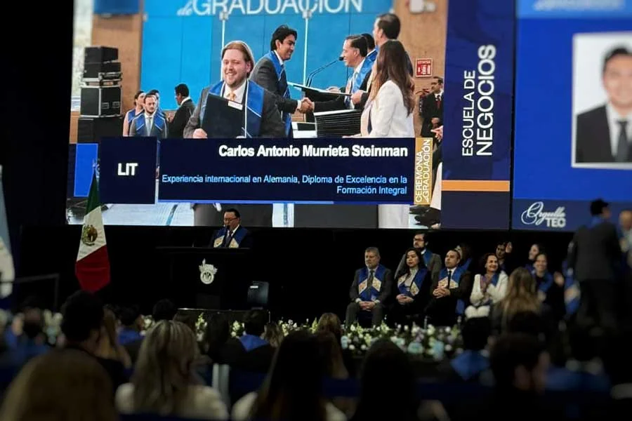 Tec de Monterrey graduation ceremony